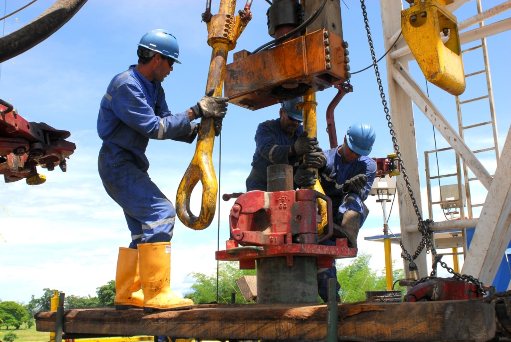 Se acerca la VIII Cumbre de Petróleo, Gas y Energía