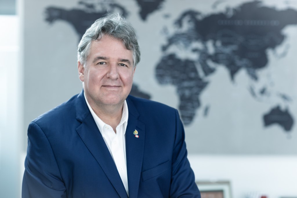 Charle Gamba sale de la presidencia de Canacol Energy